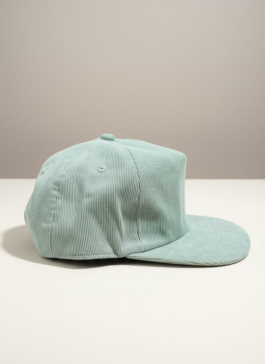 The Après Cap - Inside the Leather Golf Gloves