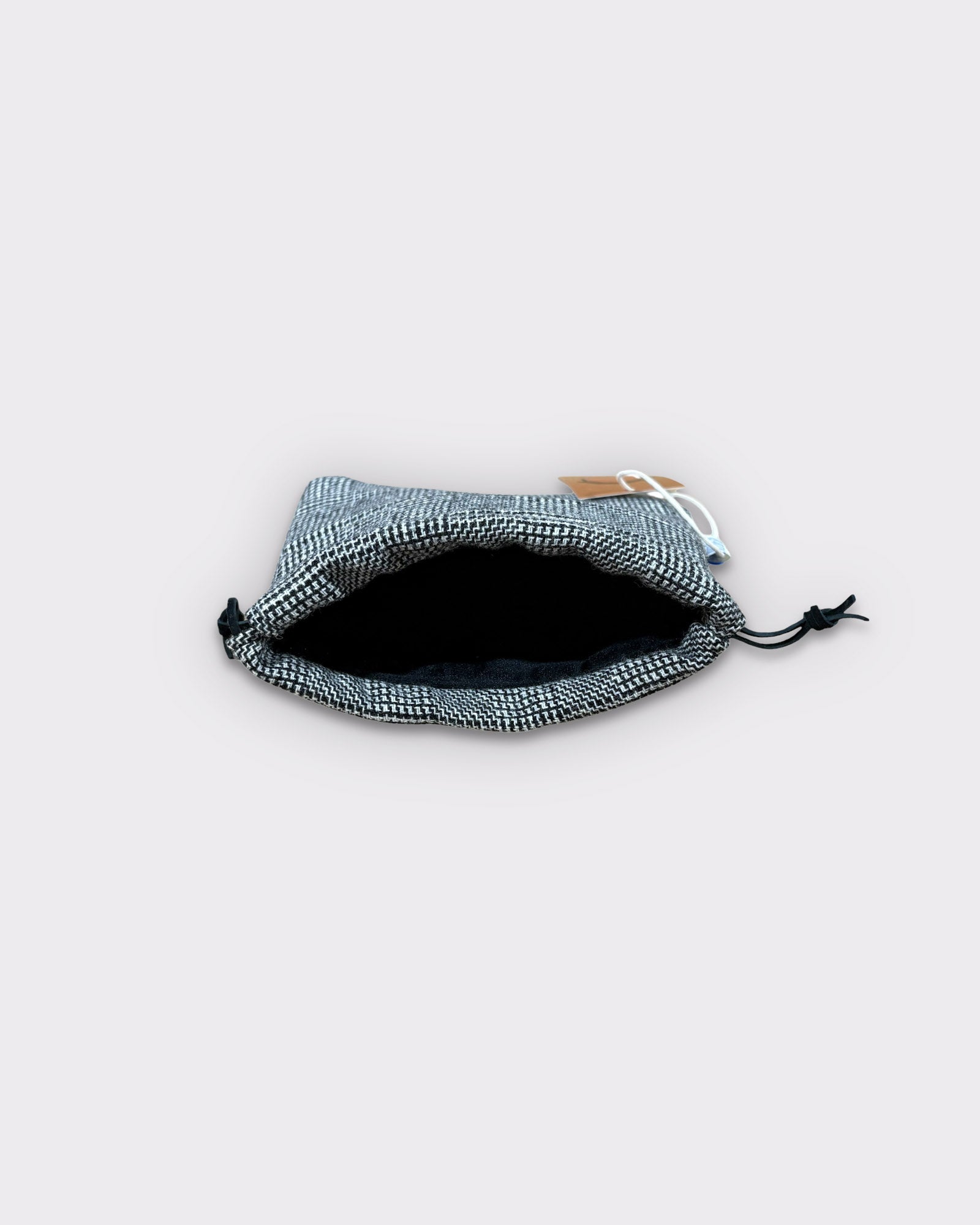 ITL Black/White Check Valuable Pouch - Black/White Check