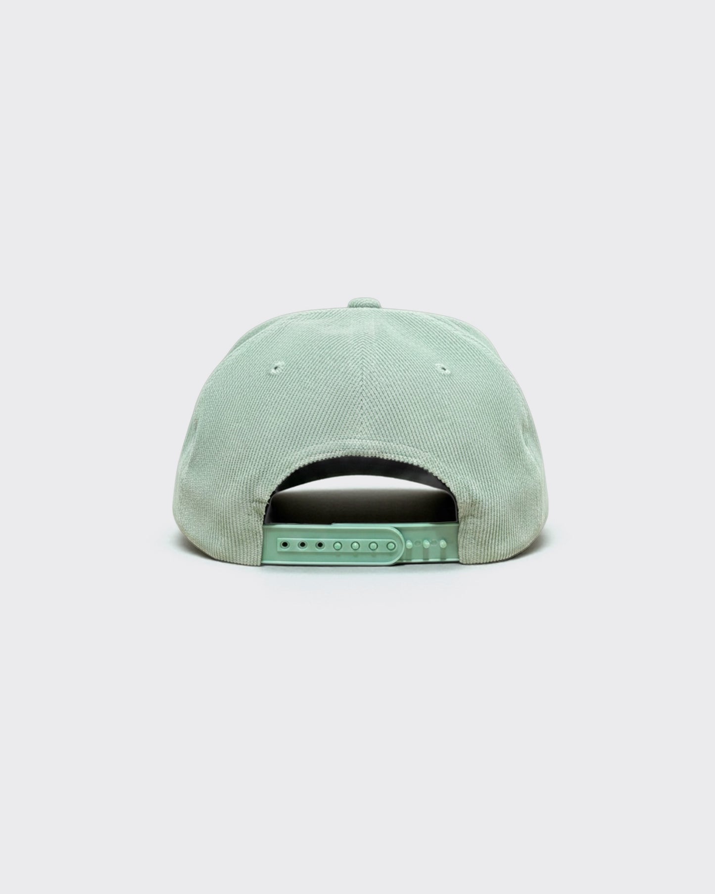 The Après Cap - Inside the Leather Golf Gloves
